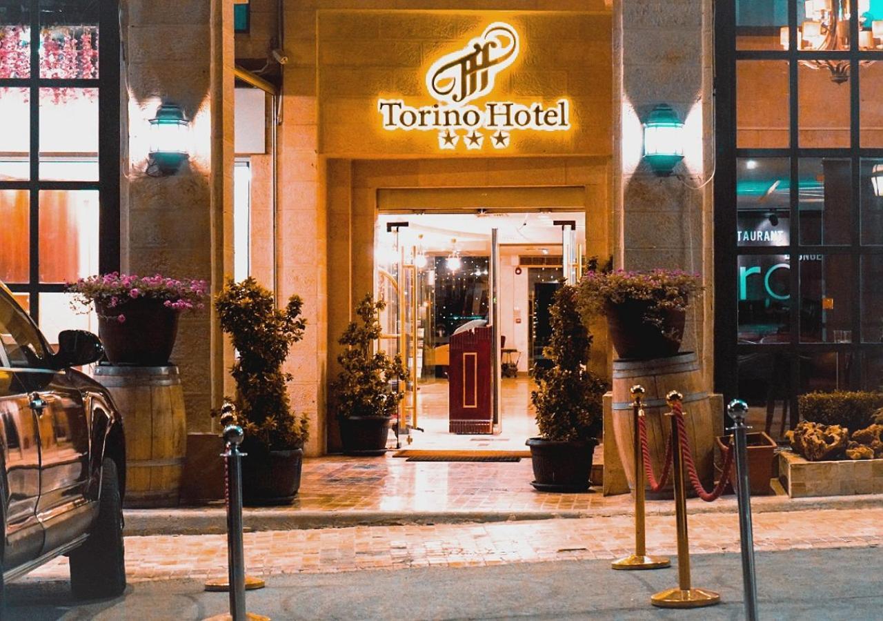 Torino Hotel Аман Екстериор снимка