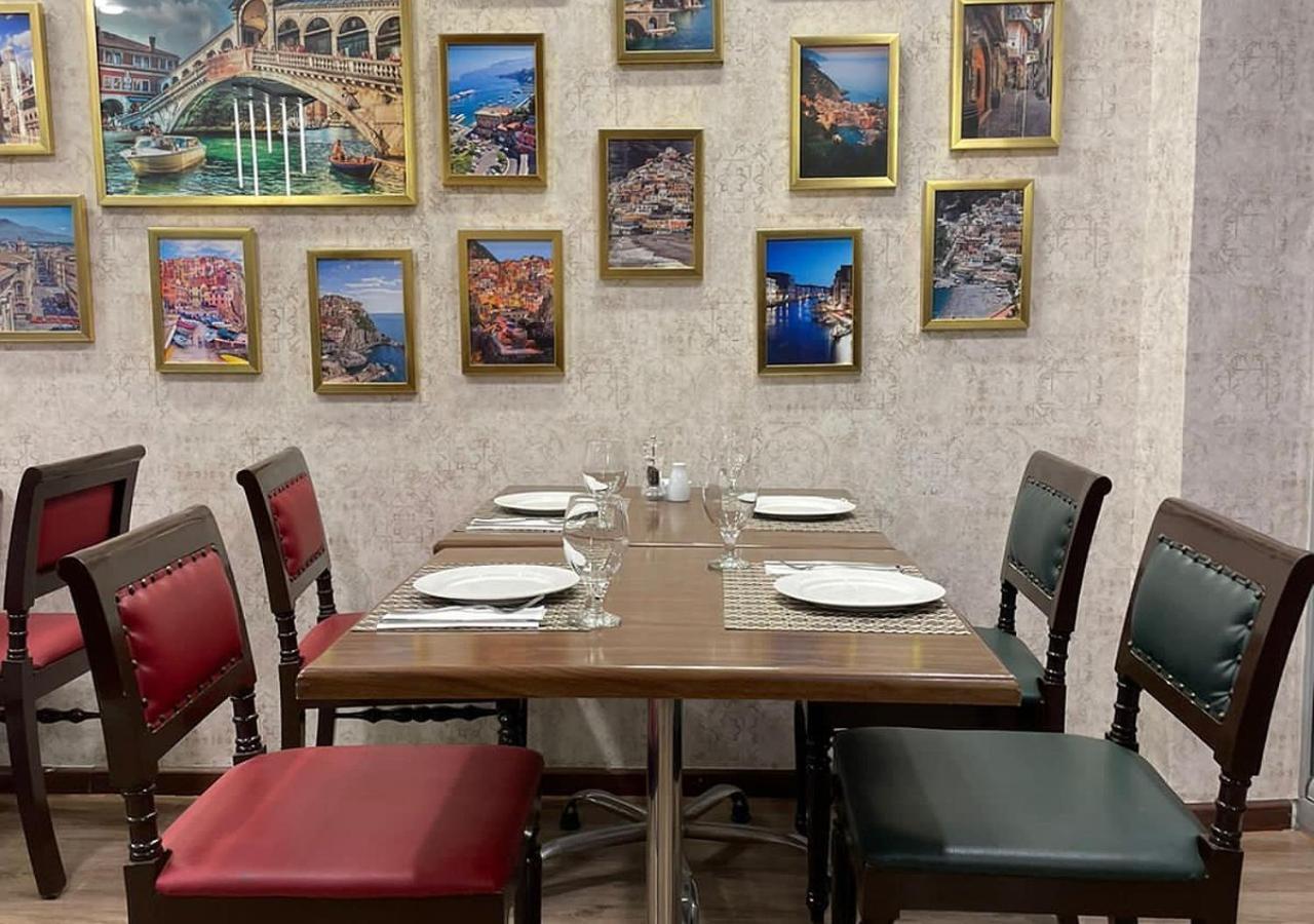 Torino Hotel Аман Екстериор снимка