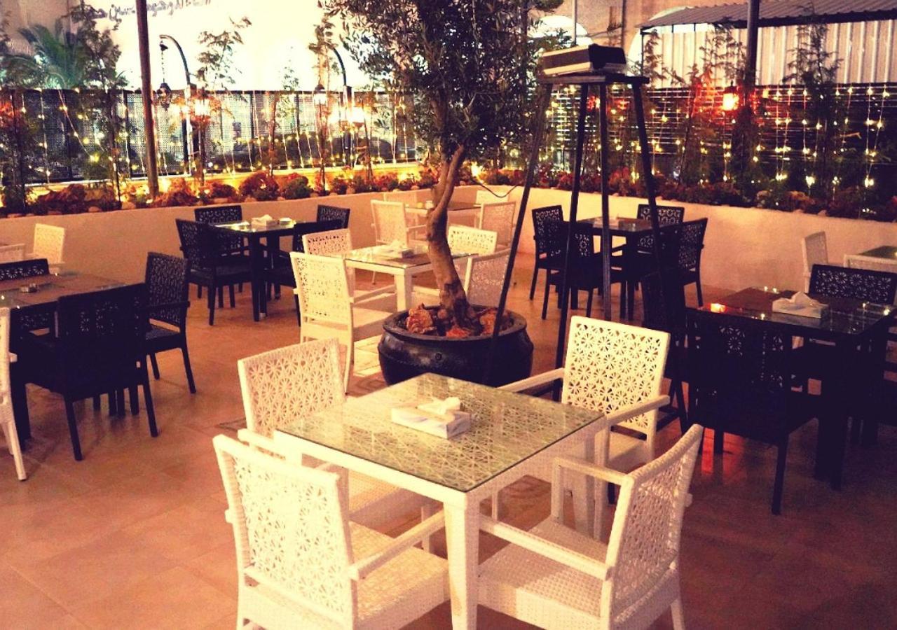 Torino Hotel Аман Екстериор снимка