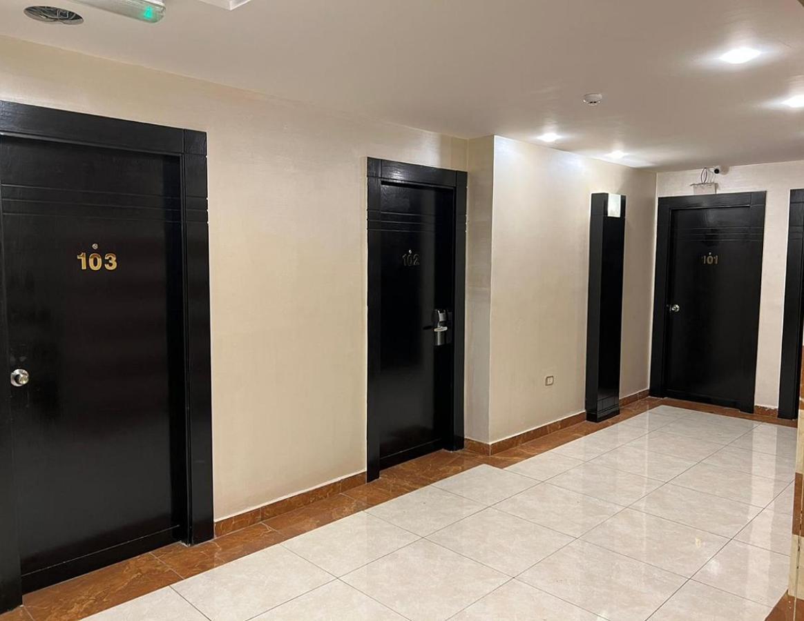 Torino Hotel Аман Екстериор снимка