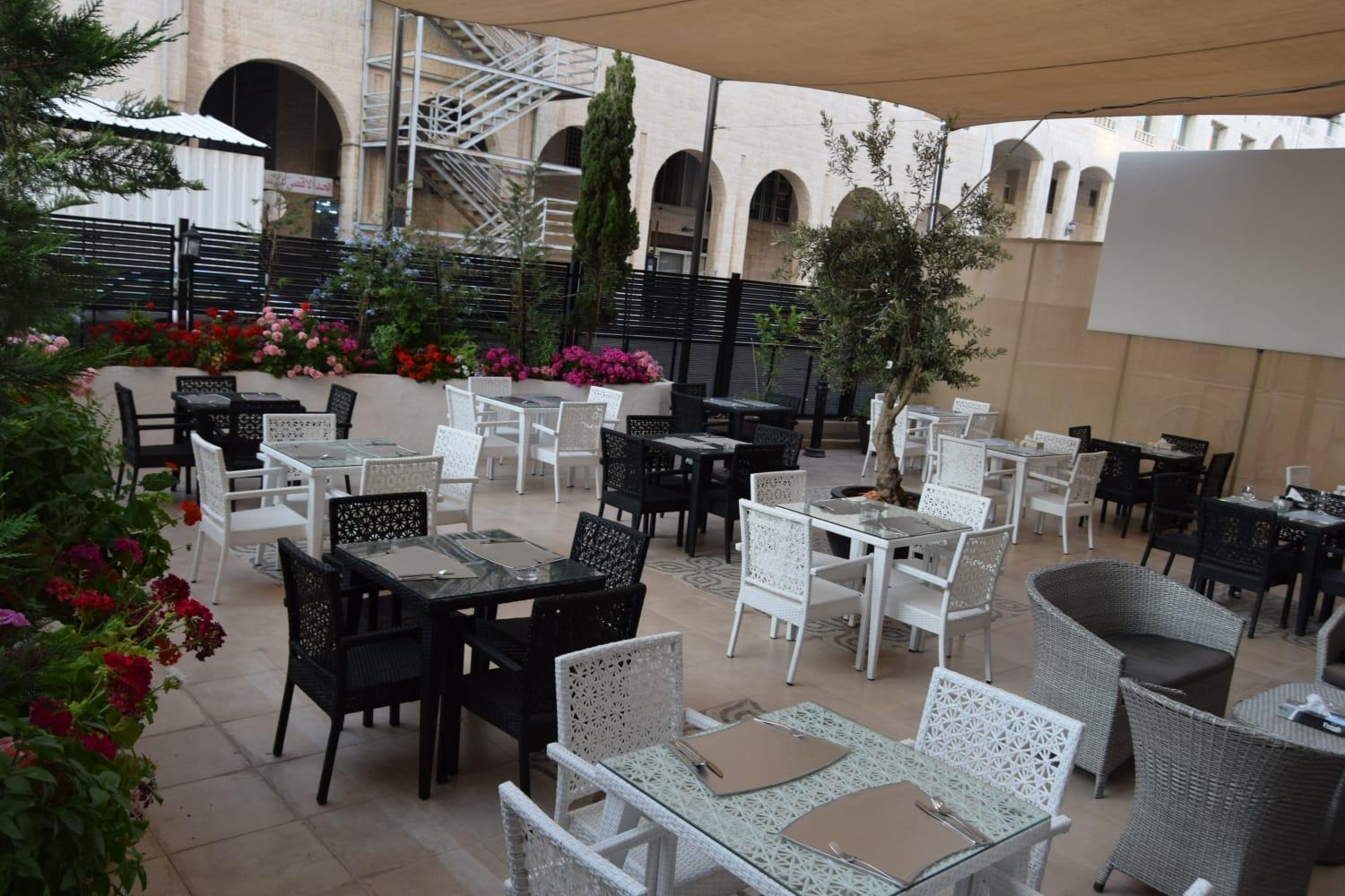 Torino Hotel Аман Екстериор снимка