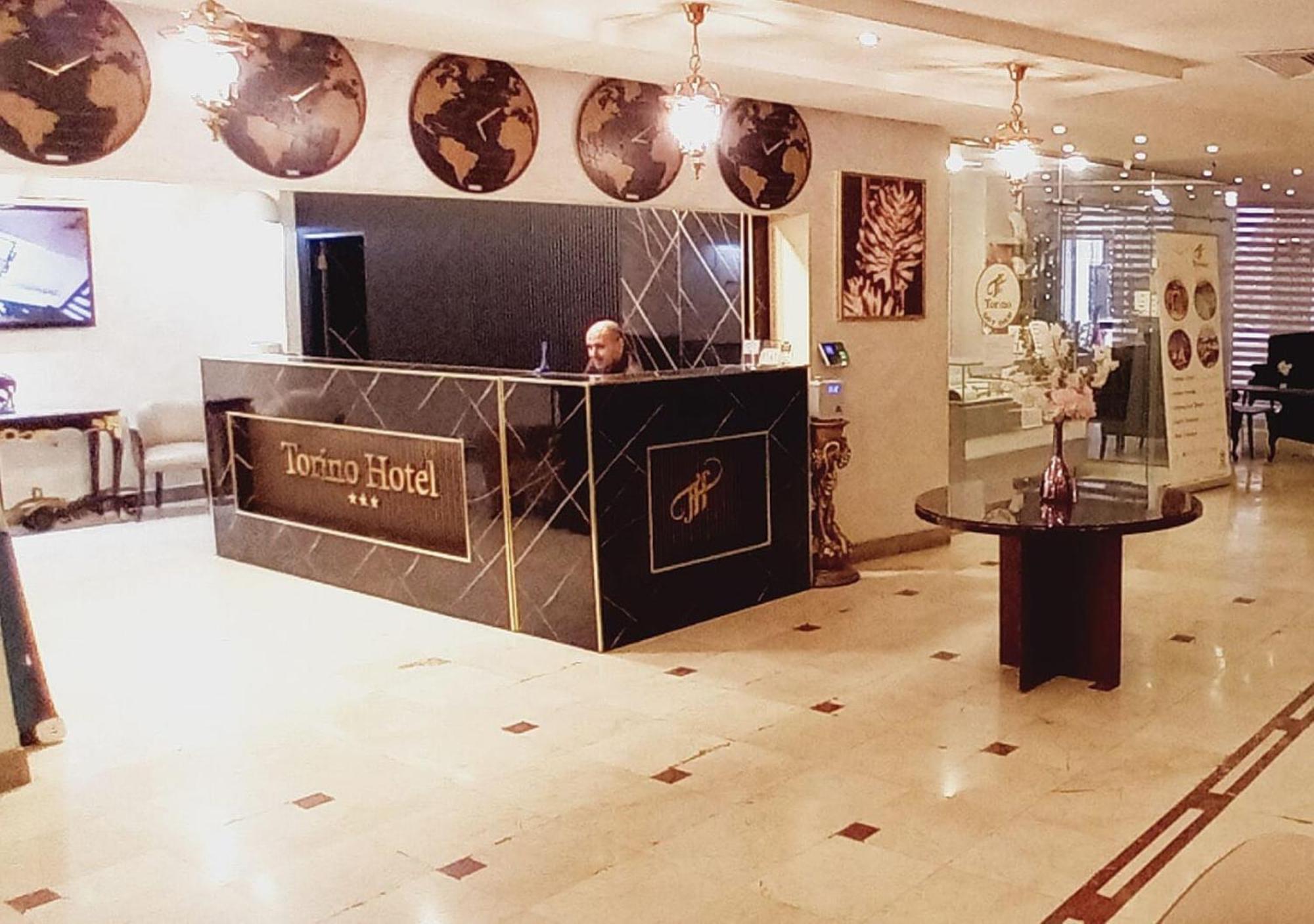 Torino Hotel Аман Екстериор снимка